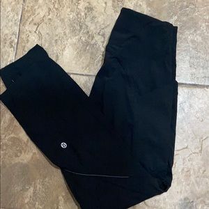 Lululemon cropped black leggings